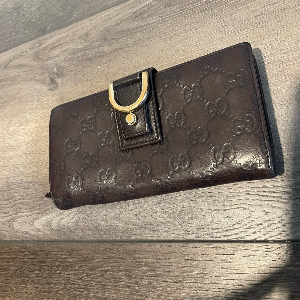 gucci wallet